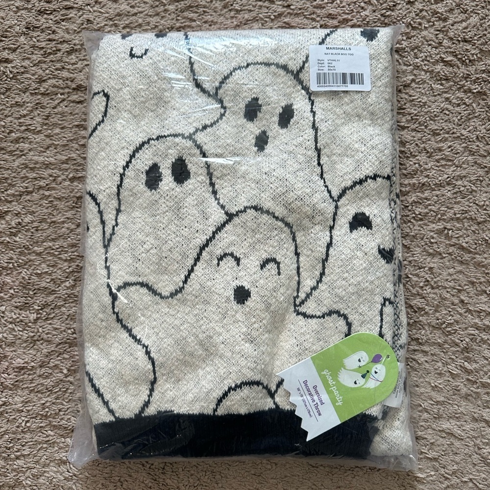 Halloween Ghost Black and Cream Oversized Throw Blanket 50”x70”